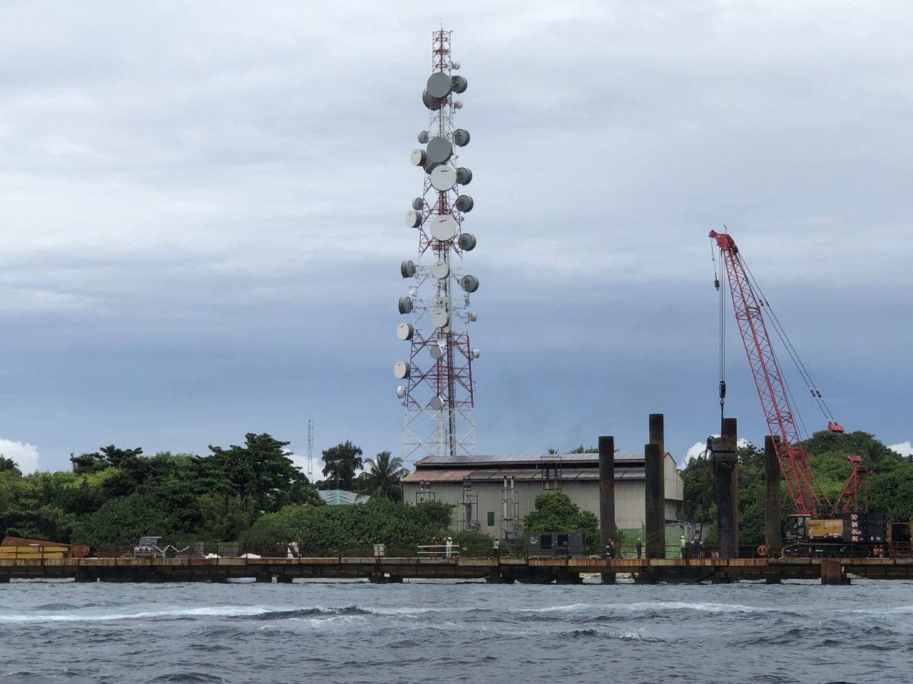 ތިލަމާލެ ބްރިޖުގެ މަސައްކަތް ރައީސް މުއިއްޒު ބައްލަވާލެއްވުން