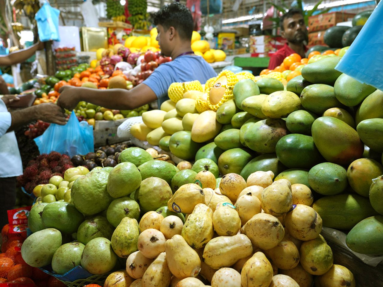 ލޯކަލް މާރުކޭޓު