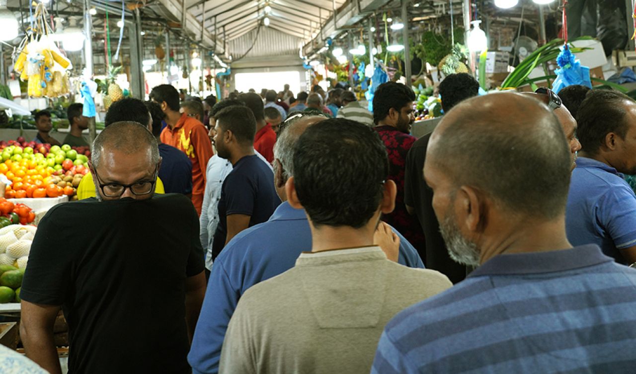 ލޯކަލް މާރުކޭޓު