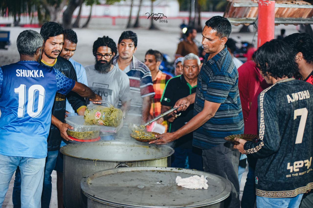 ބާރަށުގެ ގުޅުން ބަދަހިކޮށްލާ 45 އަހަރެއްހާ ދުވަސްވީ ދިގުބަތްޕެން!