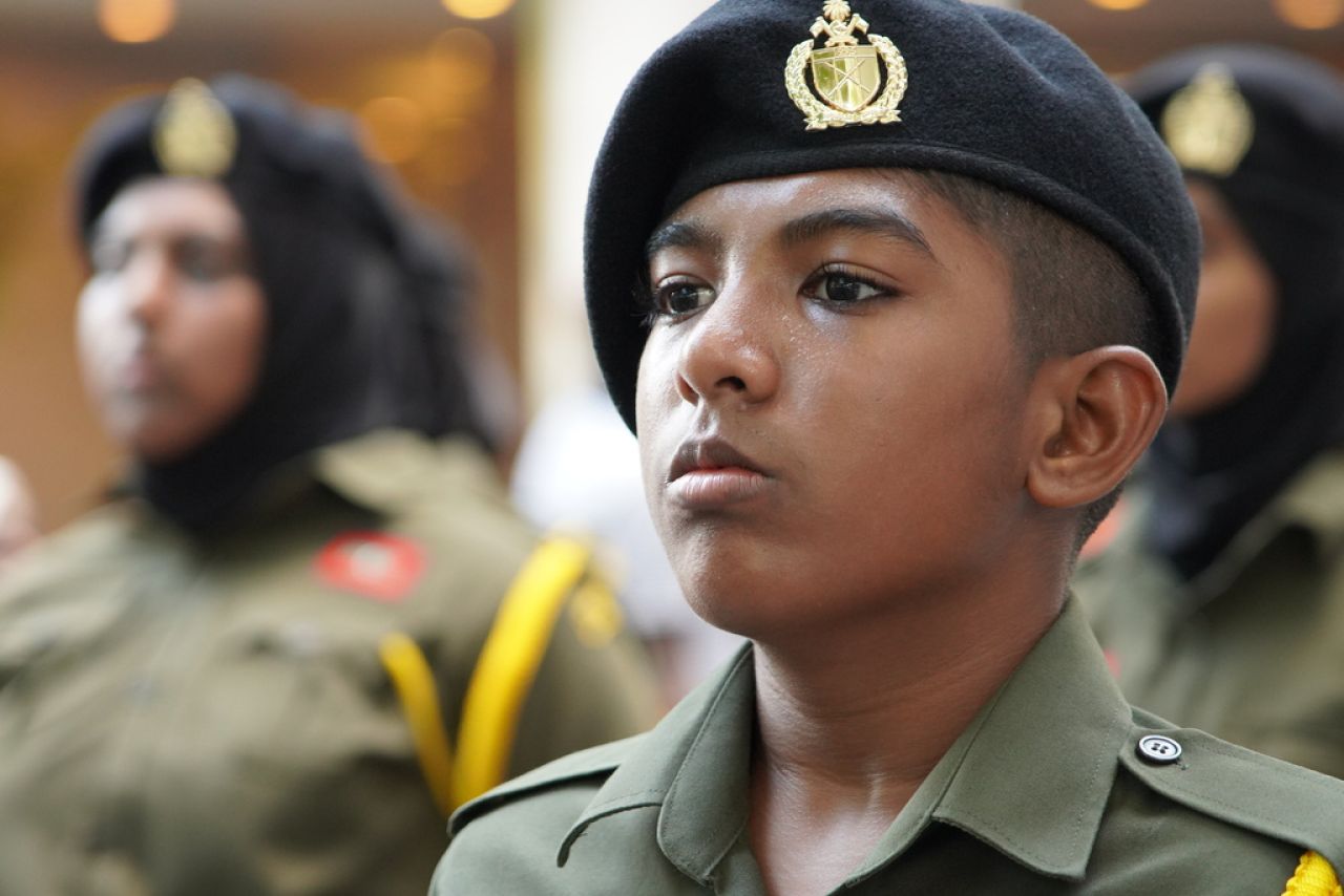 ޖުމްހޫރީ ދުވަހުގެ ޕެރޭޑް ބަލާލުމަށް ގިނަ ބަޔަކު އެއްވި!