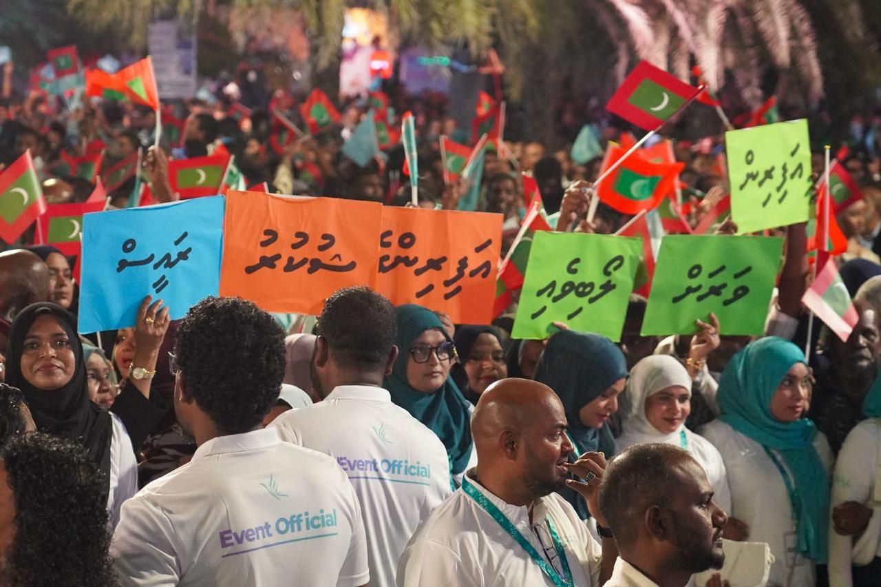 ޕީއެންސީން އާޓިފިޝަލް ބީޗުގައި ބޭއްވި 