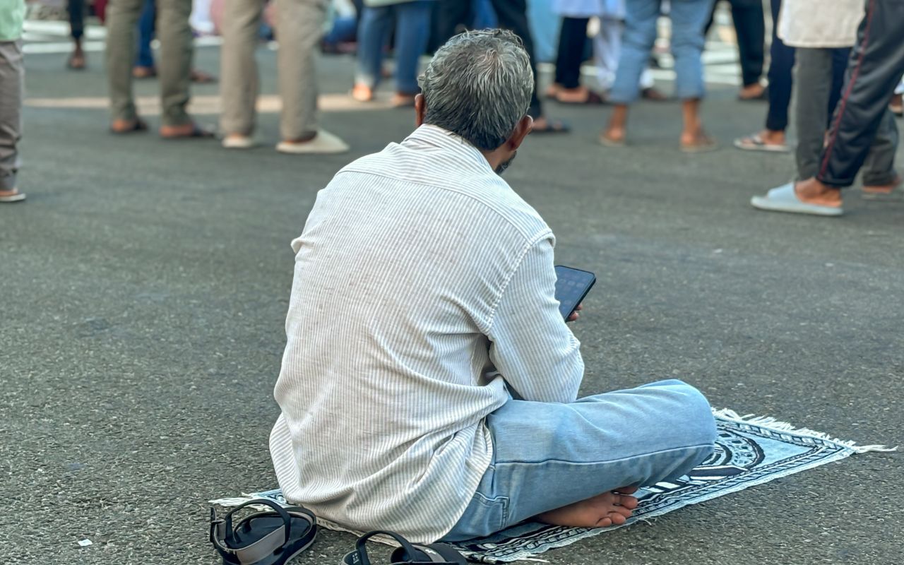 ފިތުރު އީދު ދުވަހުގެ ފެށުން: އީދު ނަމާދު