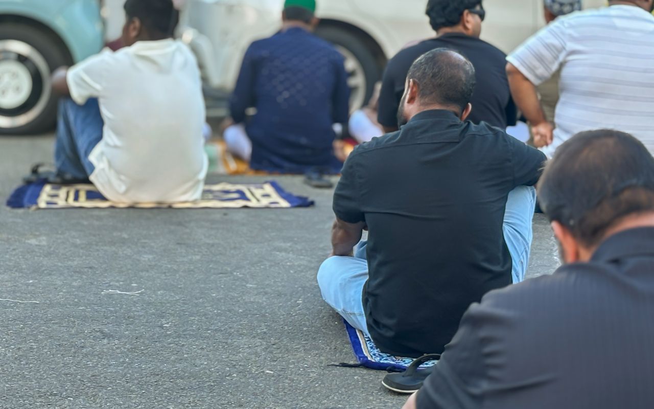 ފިތުރު އީދު ދުވަހުގެ ފެށުން: އީދު ނަމާދު