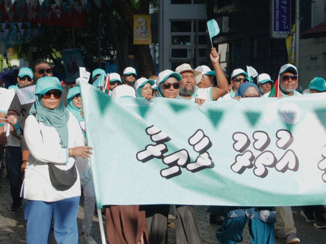 ޕީއެންސީގެ ބިޔަ ލަޝްކަރާއެކު ލޯކަލް ކައުންސިލް އިންތިހާބުގެ ކެމްޕެއިން ނިންމާލައިފި 