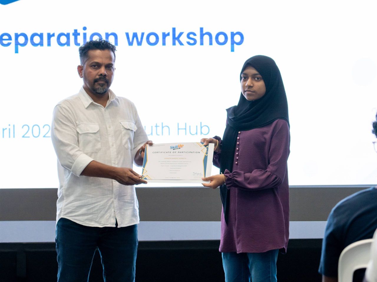 މަސައްކަތުގެ މާހައުލަށް އަލަށް ނިކުންނަ ޒުވާނުންނަށް ބޭއްވި ސްކިލްއަޕް ޔޫތް ޕްރޮގްރާމް