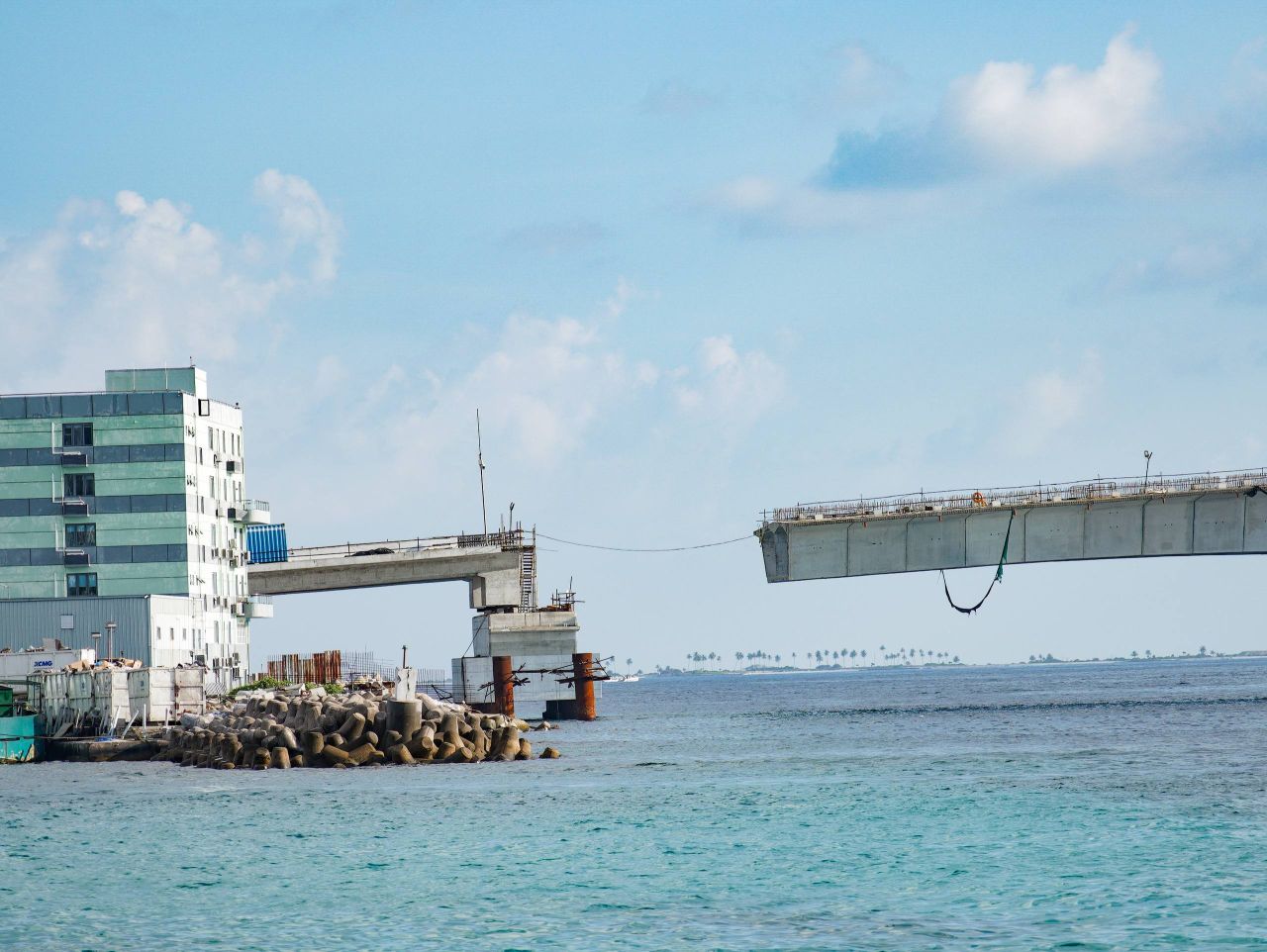 ތިލަމާލެ ބްރިޖް މަސައްކަތް ބާރު ސްޕީޑުގައި ކުރިއަށް