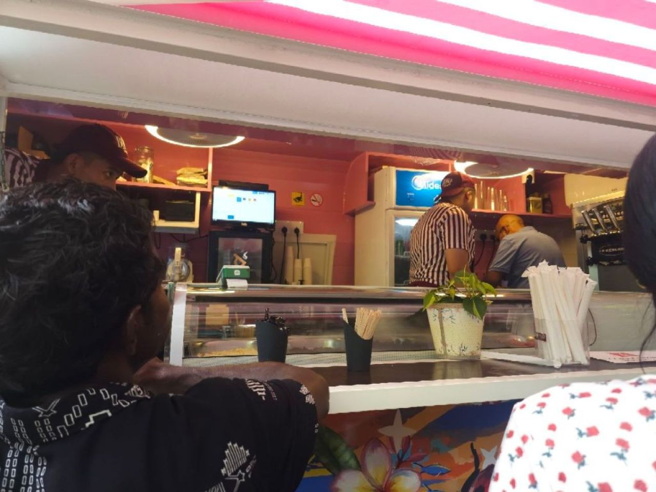 ބޮންގޯ ޓްރަކްތަކާއެކު ހިތްތަން މައިޒާނަށް އުފާވެރިކަން