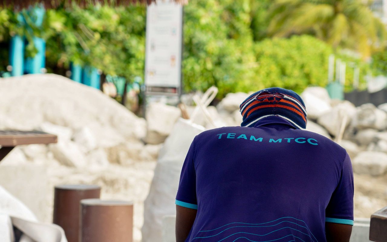 ރަސްފަންނު މަރާމާތު ކުރުމުގެ މަސައްކަތް ބާރު ދުވެލީގައި