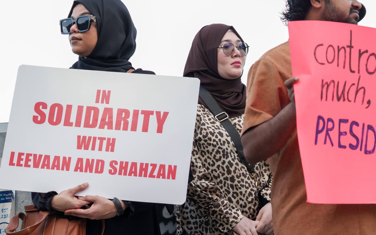 ހިޔާލުފާޅުކުރުމުގެ މިނިވަންކަމަށް ގޮވާލާ ނޫސްވެރިން ކުރި އިހުތިޖާޖު