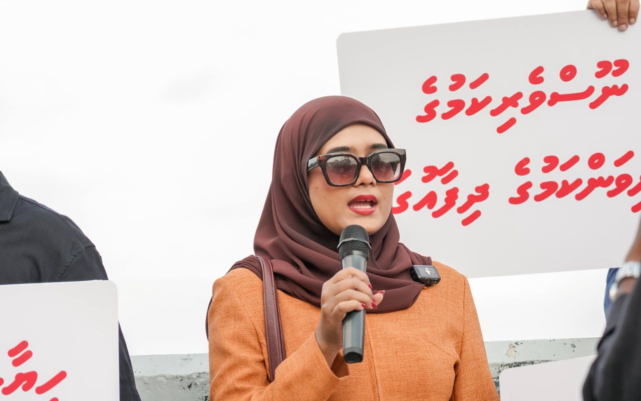 ހިޔާލުފާޅުކުރުމުގެ މިނިވަންކަމަށް ގޮވާލާ ނޫސްވެރިން ކުރި އިހުތިޖާޖު