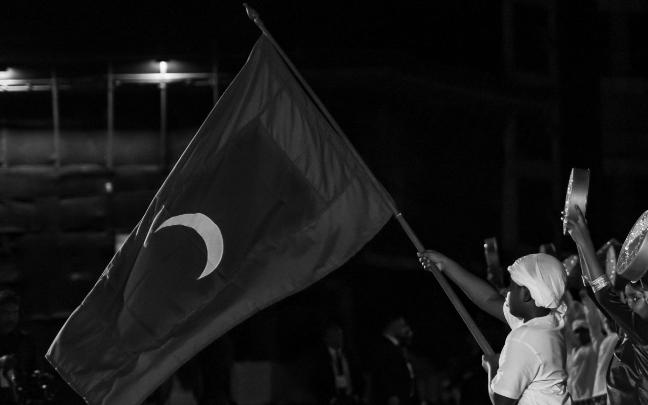 މިނިވަން ދުވަސް: މައިދާނީ ކުޅިވަރުގެ ކުލަގަދަ ހަރަކާތްތައް 