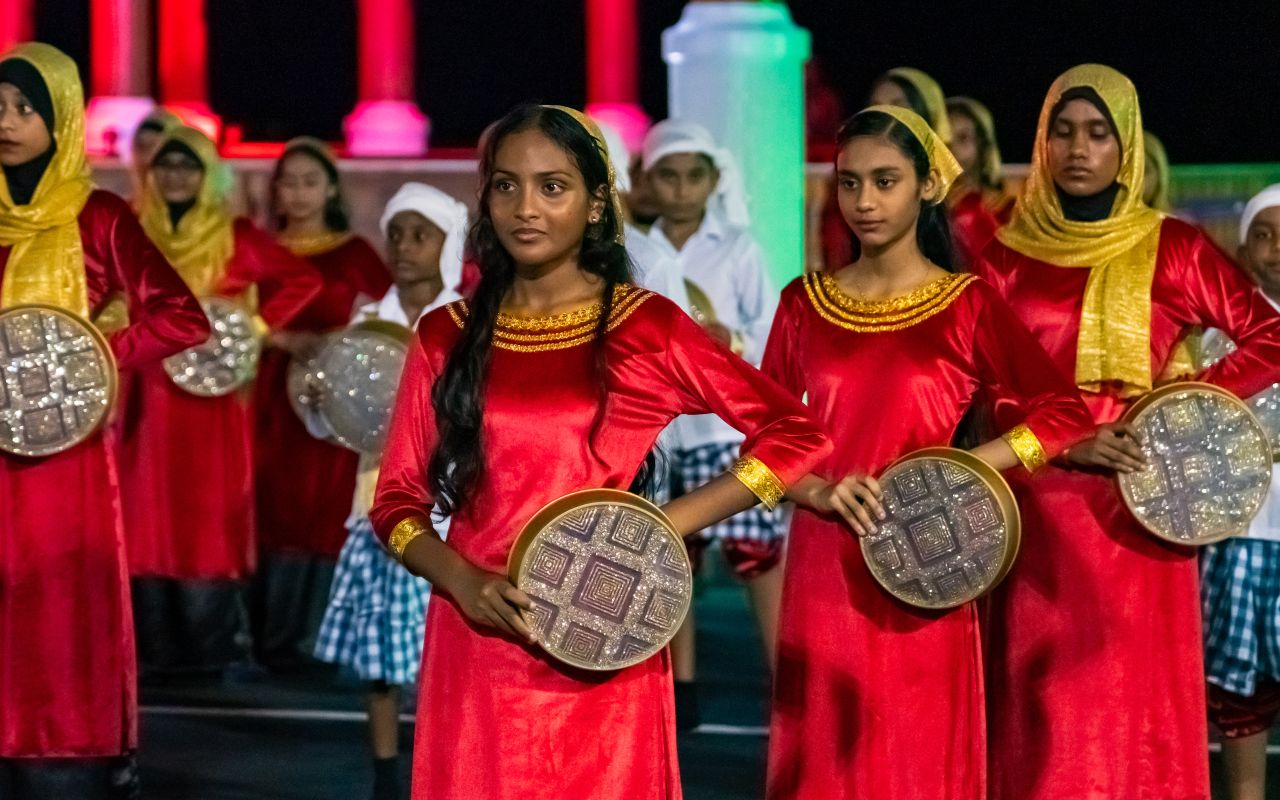 މިނިވަން ދުވަސް: މައިދާނީ ކުޅިވަރުގެ ކުލަގަދަ ހަރަކާތްތައް 