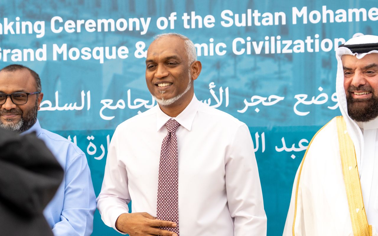 ރާއްޖޭގައި ބިނާ ކުރާ އެންމެ ބޮޑު މިސްކިތުގެ ބިންގާ އެޅުން