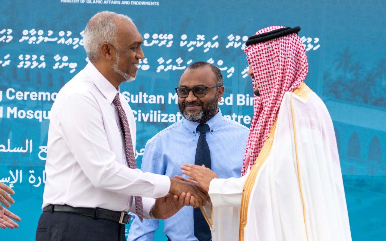 ރާއްޖޭގައި ބިނާ ކުރާ އެންމެ ބޮޑު މިސްކިތުގެ ބިންގާ އެޅުން