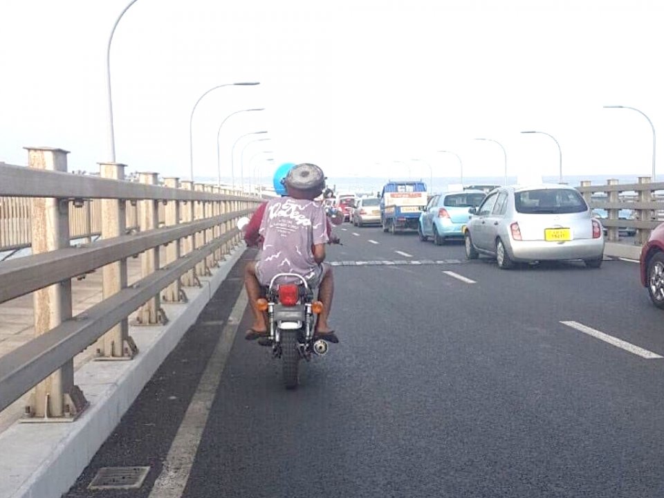 Bolugai theyyeh alhaigen bridge ga dhuvaniko meehaku hifahattaifi