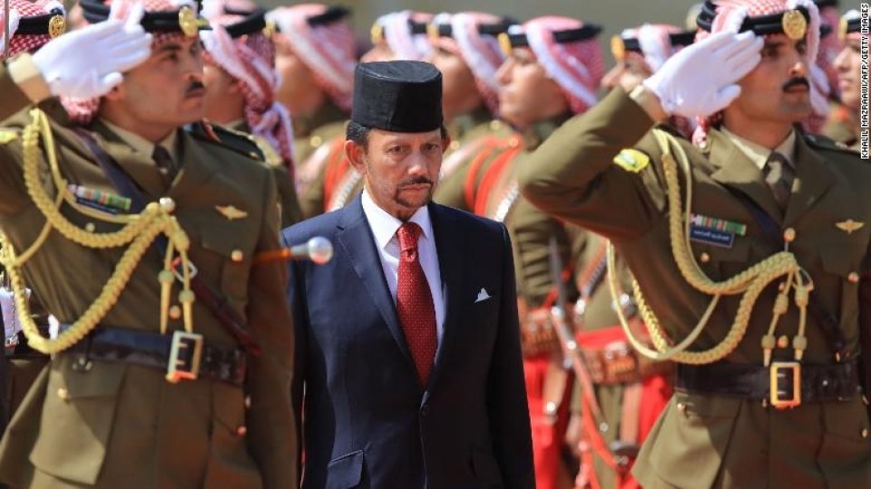 Kaiveni koggen hure zinay kuraa meehun rajamu kuran Brunei in ninmaifi 