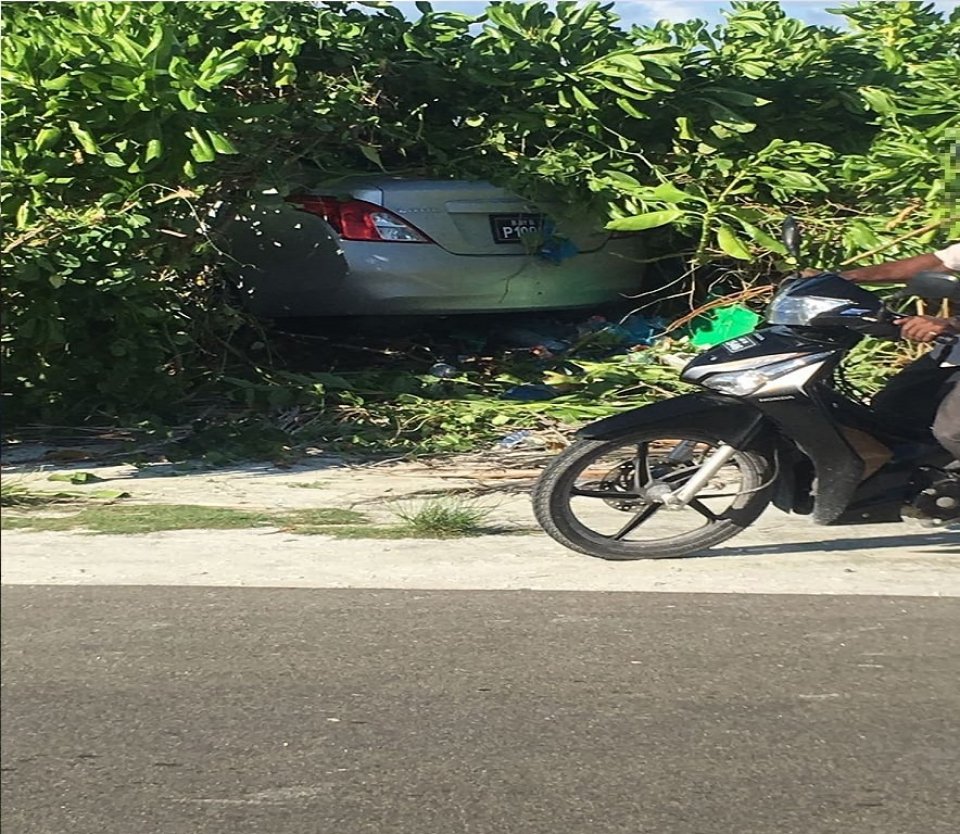 Link road gai dhuvvaafai dhiya car eh control nuvegen valah!