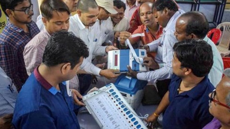 India Inthihaabu:  2 vana phase ge votelun fashaifi 