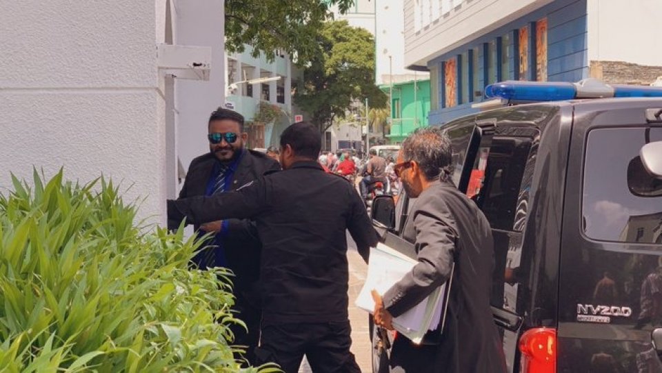 Adheebge massalaige hukumathah rangalhu noonkamah dhaulathun bunefi