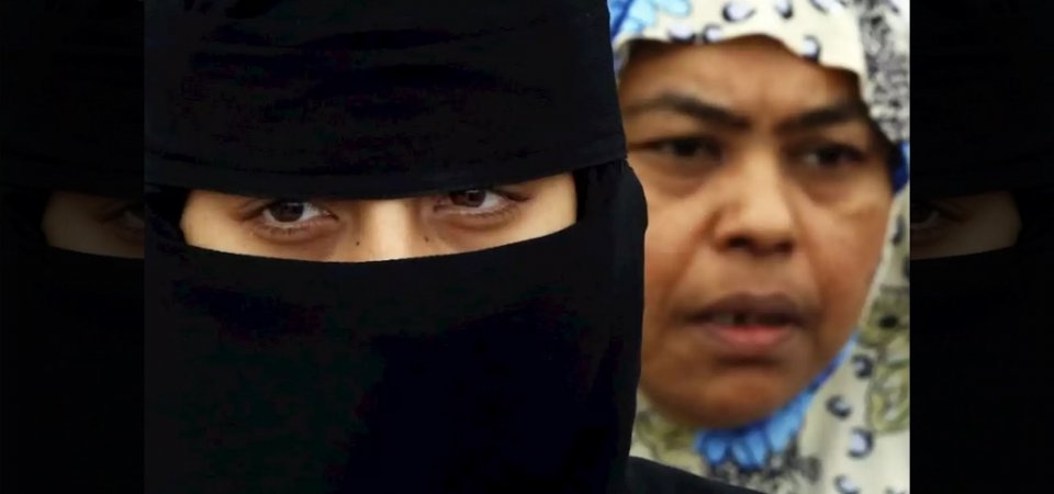 Moonu burka baalan engumakee identity nagaalun: Lanka Muslimun 