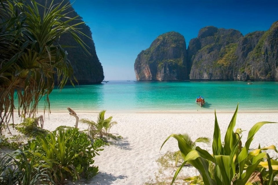 Thailand ge The Beach dhigumuhdhathakah bandhukoffi 