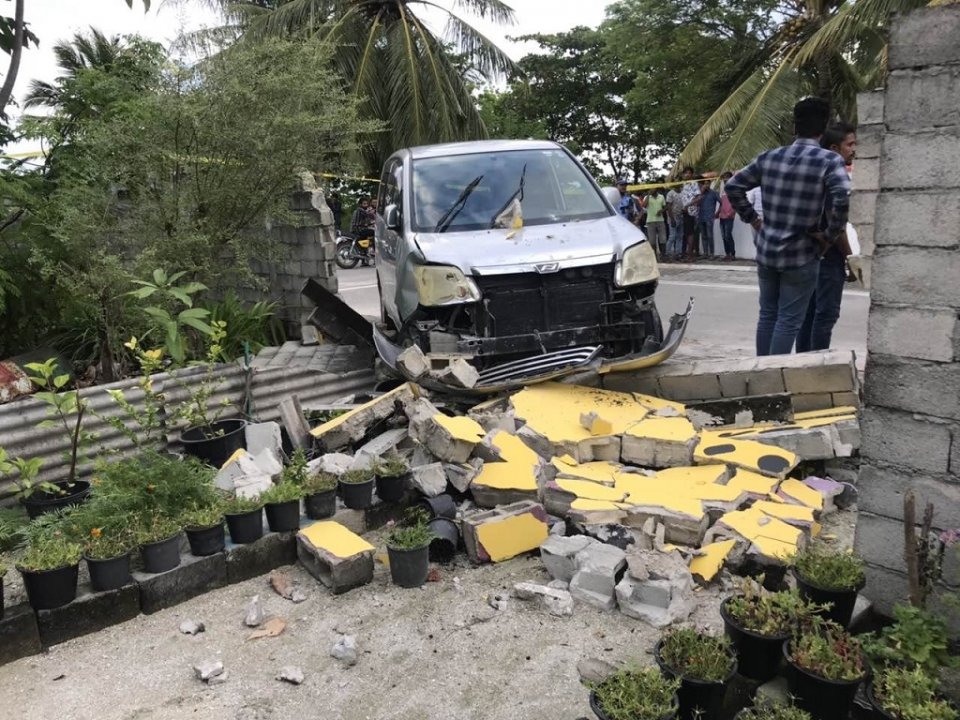 Baaru speed gai dhuhvvi car akun jehihi ge ehge faaru vehtihjje