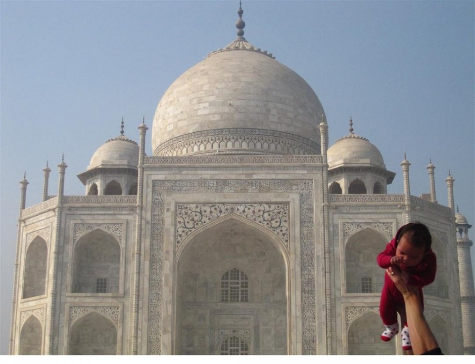 Taj Mahal gai lhadharimainnah hassa sarahadheh!