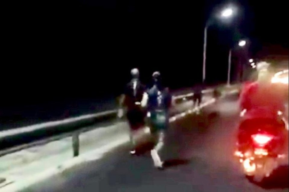 Bridge highway gai bayaku dhuvaa manzaru fenna video eh aanmuvehjje