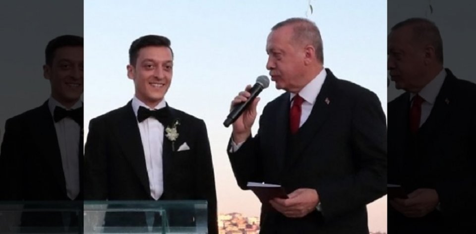 Ozil ge best man akah Erdogan 