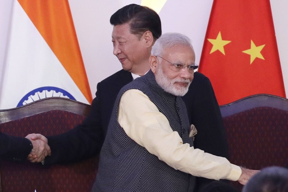 Aabaadhee bodee China gaitha nuvata India gaitha?