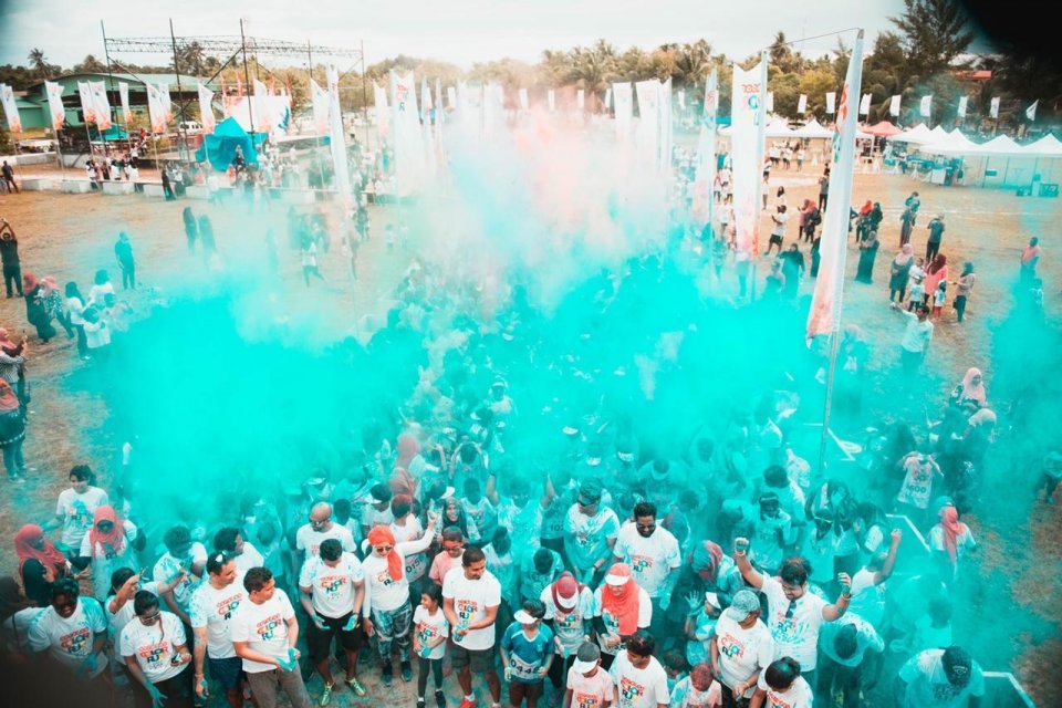 Aanmunge bodu tharuheebaka eku Ooredoo color run nimmaalaifi