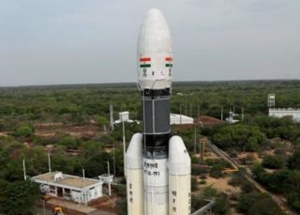 ISRO inn 19 satellite eh dhuniyay ge orbit ah fonuvalaifi