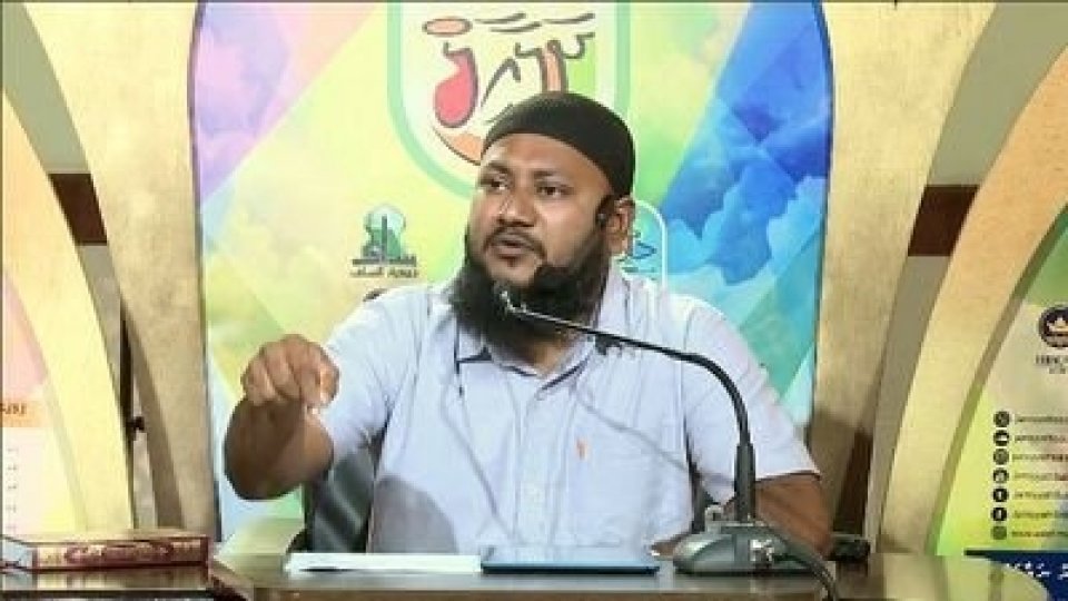Baathil fikuruthah fathuraa Sheikh in ge avaigai dhivehin dhanee jehemun: Zaid 
