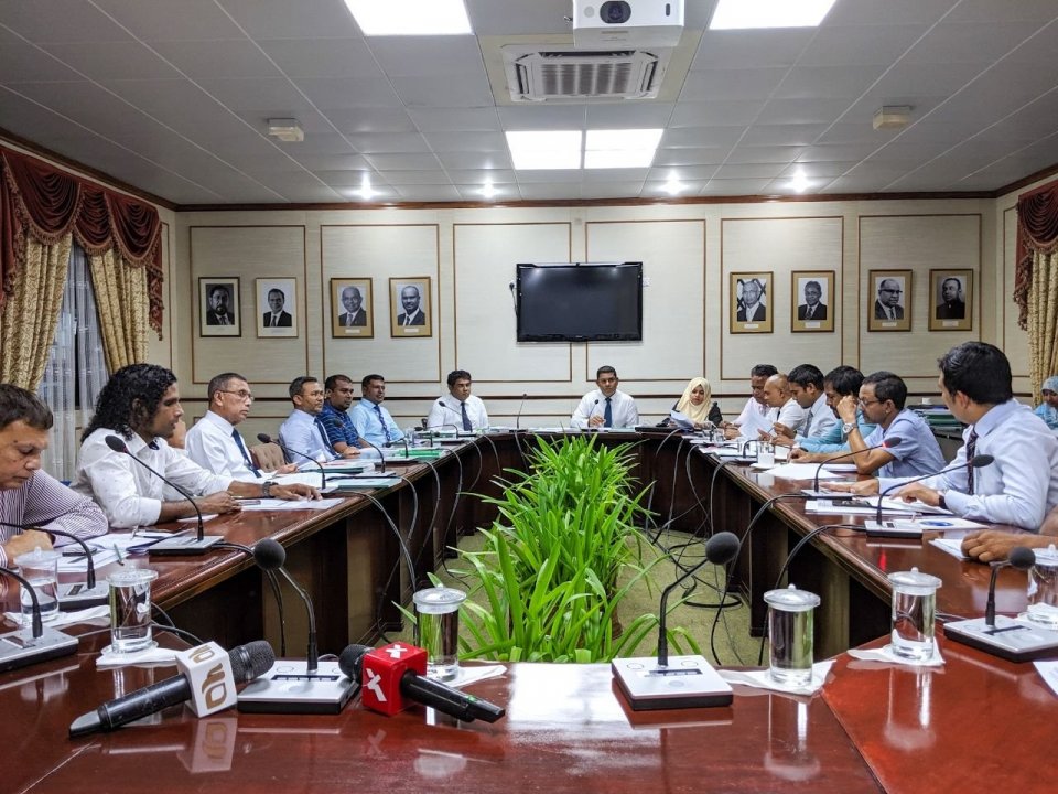 Sarukaarun hushahelhi 1.7 billion Rufiyaa ge Supplimenatry budget Committee in faaskoffi