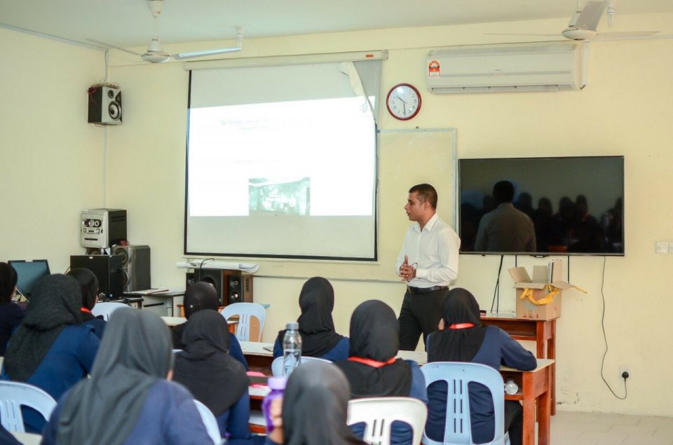 Girl guide innah Dhiraagun khaahsa thamreen programme eh!