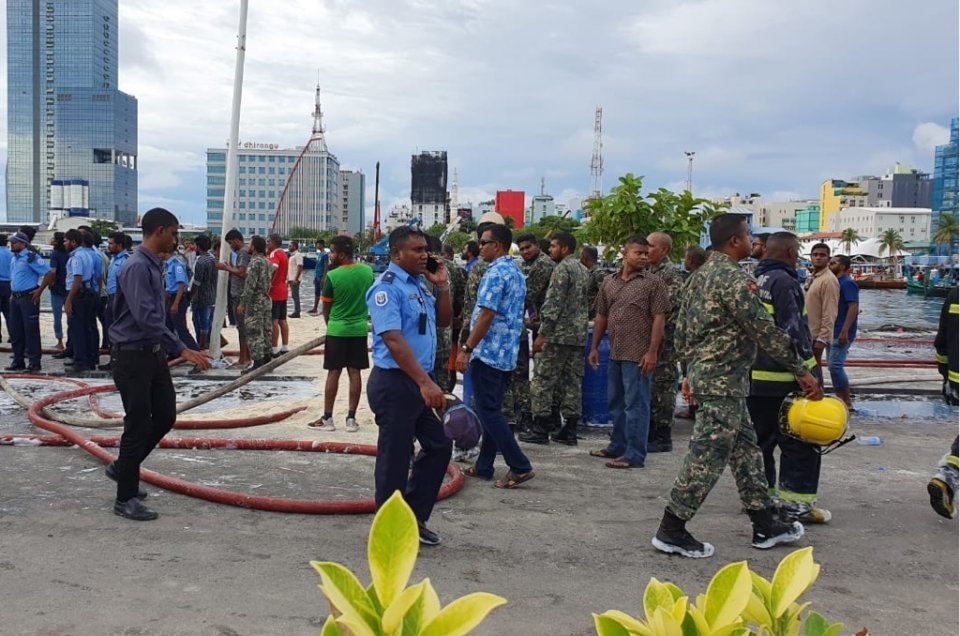 Gas ufedhigen Junction ehgge mathi gandu araa, billoori gandeh thalhaigen gosfi