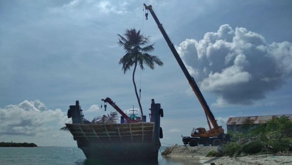 L. mendhoo in gavaaidhaa hilaafah ruh gas negumaa gulhigen meehaku joorimanaakohffi