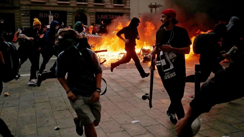 Barcelona muzaharathah ithurah hoonuve mulhi city huttumakah 