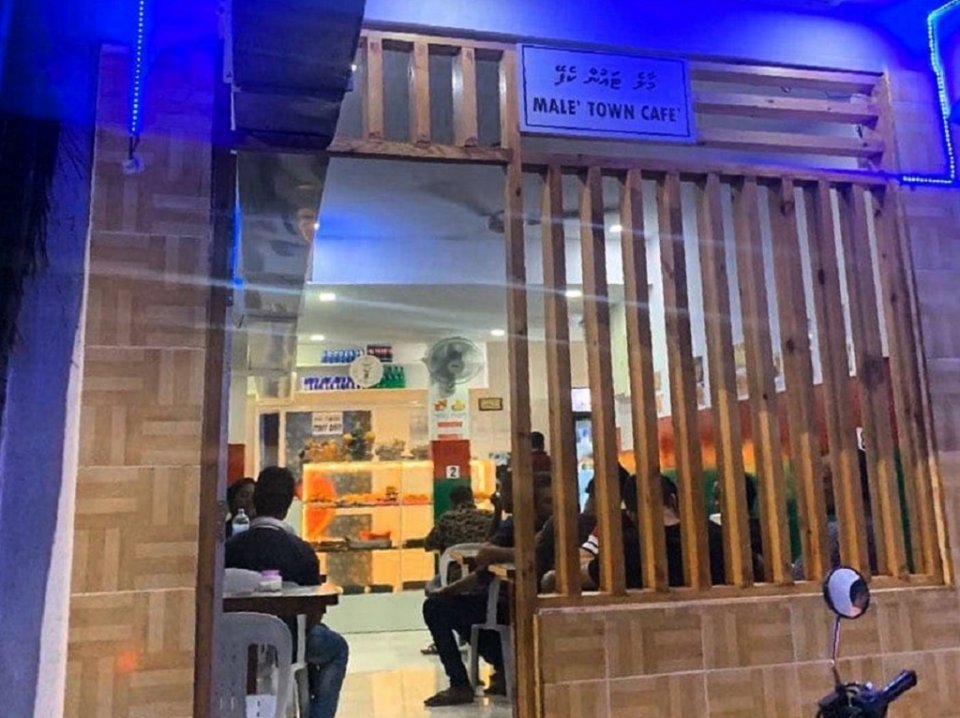 BREAKING: Covid-19: Maadhamarein feshigen Male area ge Cafe restaurants thah bandhukuran angaifi