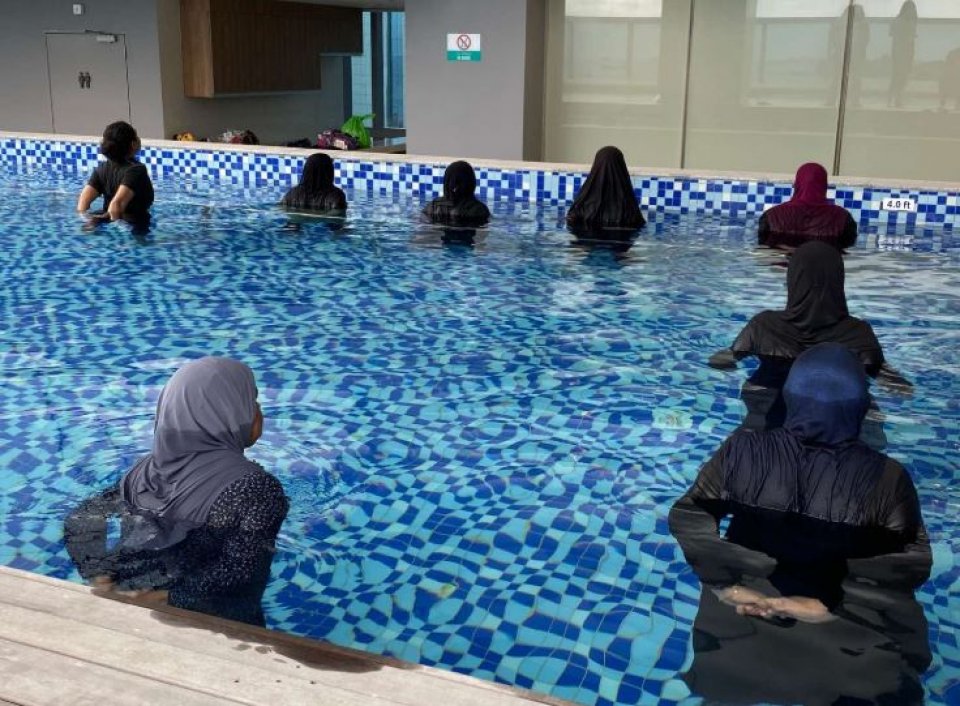 Aquatic physiotherapy ge hidhumaiy IGMH in dheyn fashaifi