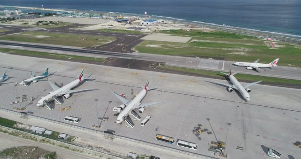 Airport beynun kuri flight adhadhu anekkaa ves record min varakahh ithuru vejje