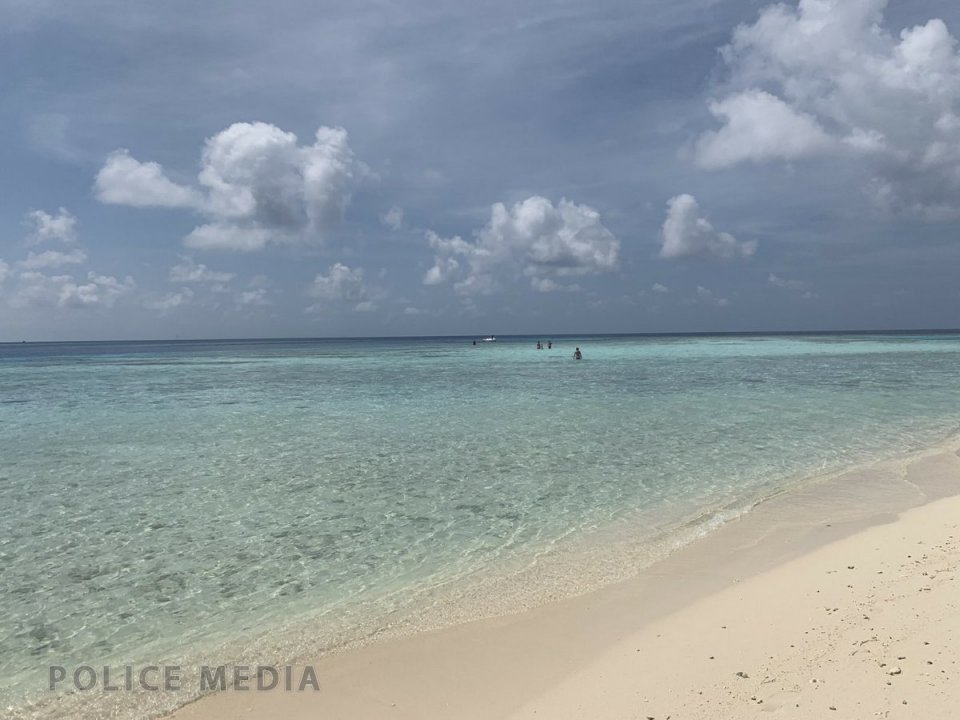 Moodhah eri ulhunu fathuruveri aku oyaa dhanikoh salaamai koffi 