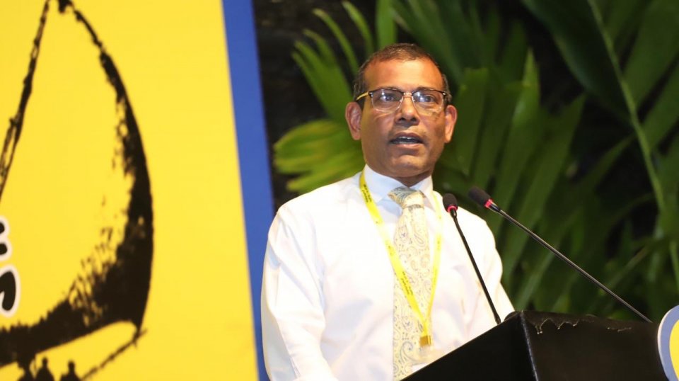 Miadhakee Rajjeyge Democracy ge reethii usooluthah dhakkuvaa dheyne dhuvaheh: Nasheed 