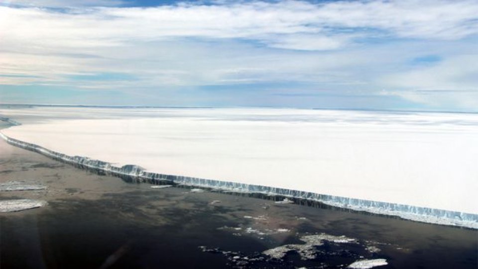 Antarctica ge heeves nukuraa hisaabehgai dhirun vaakan dheneganevijje