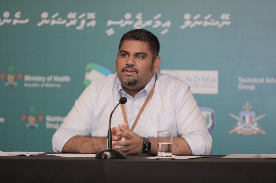 3 people quarantined in Standard Huruvalhi Maldives Resort 