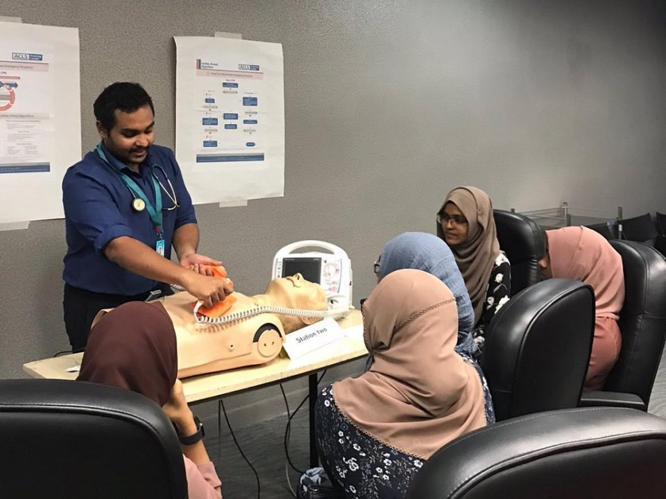 Hurihaa Doctorunnai aai Nuruhunnah dhey Critical care training huttumeh nethi kuriah