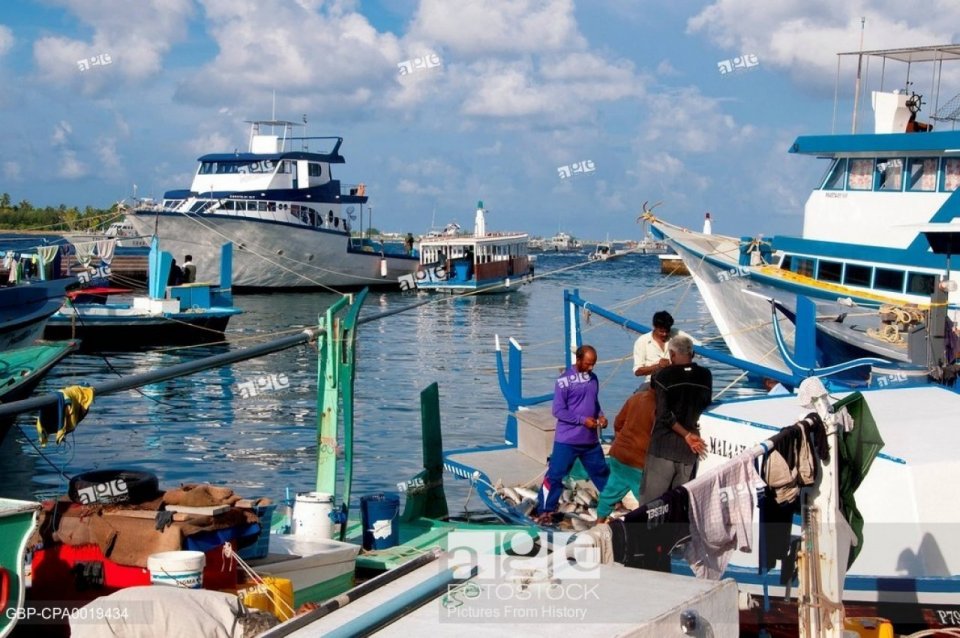 Departure of all unauthorised vessels from Male’ harbor prohibited for 24hrs