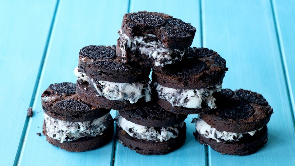 Press Badhige: Oreo brownie ice cream sandwiches