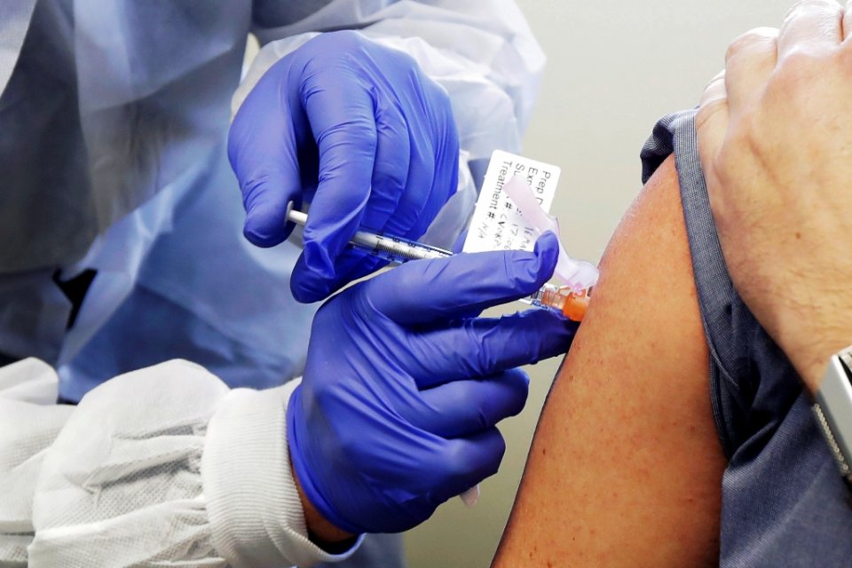 COVID0-19: insaanun ge hashigandugai aa vaccine eh test kuran fashaifi 